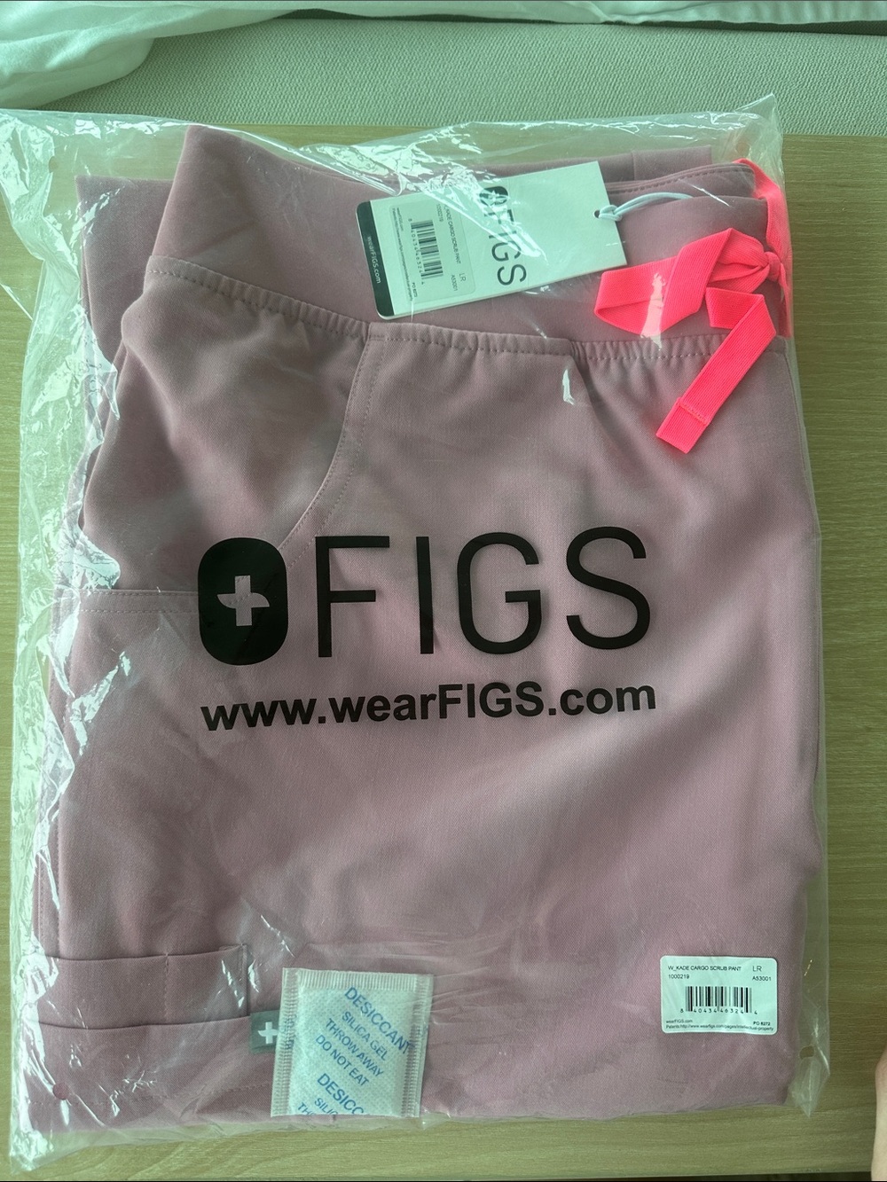 FIGS women kade cargo scrub pant chalk pink